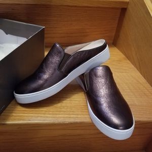 Ladies size 7 Leather slip on shoes, indoor or outdoor brand new